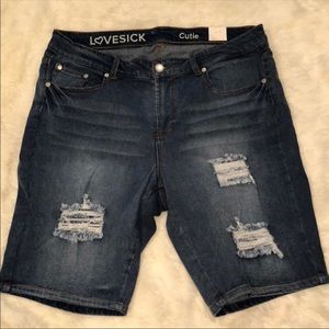 NWT TORRID Lovesick shorts